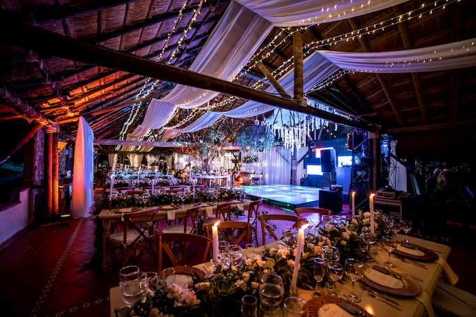 decoracipon-salon-elegancia-boda-en-medellin